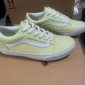 Vans Glitter Low Top Sneakers in glitter Lime